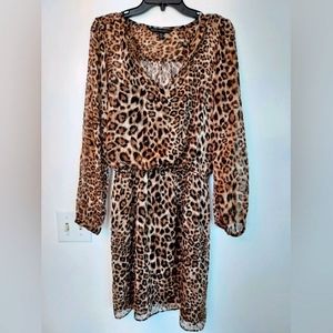 Beautiful dress by White House Black Market size 8